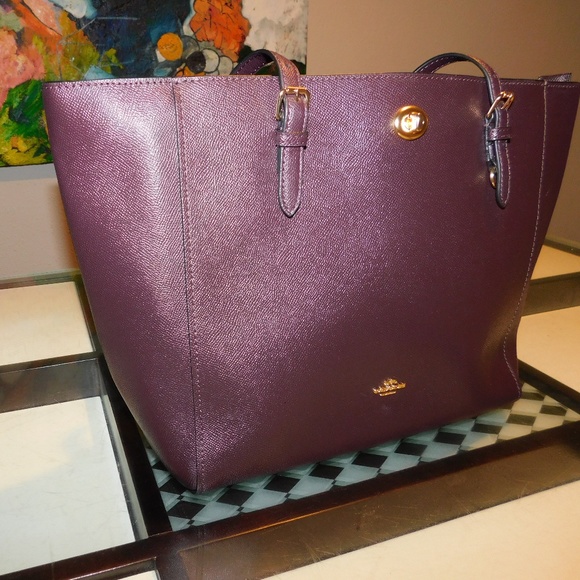 Coach Handbags - Coach Turnlock Tote in Oxblood